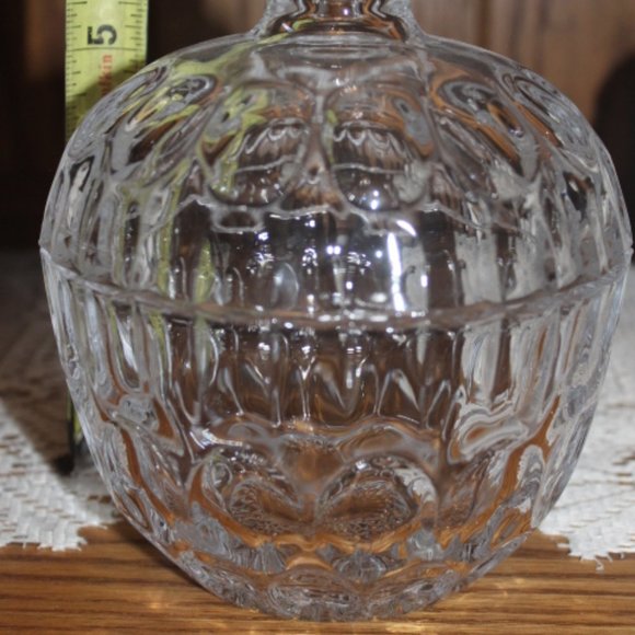 vintage covered candy dish - Picture 3 of 3